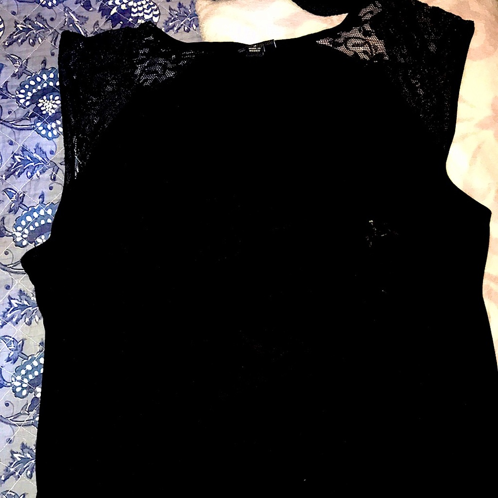 Black blouse w Lace